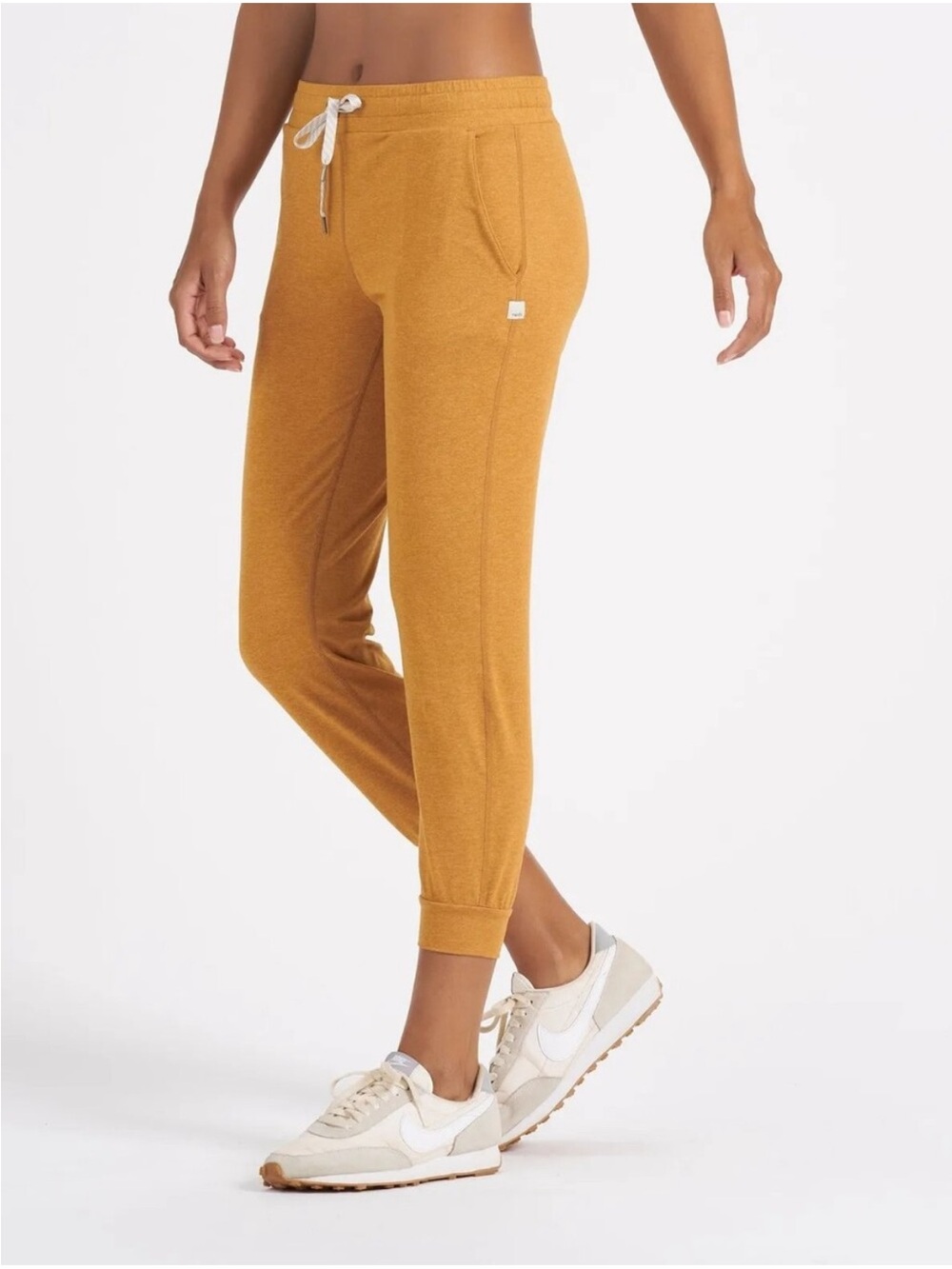 Vuori Performance Joggers in Mustard